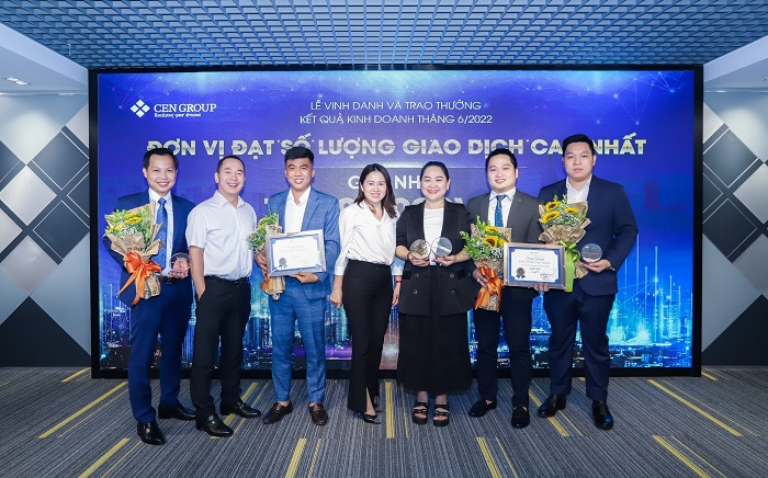 Cen Group tổ chức lễ vinh danh và bổ nhiệm nhân sự Quý II/2022