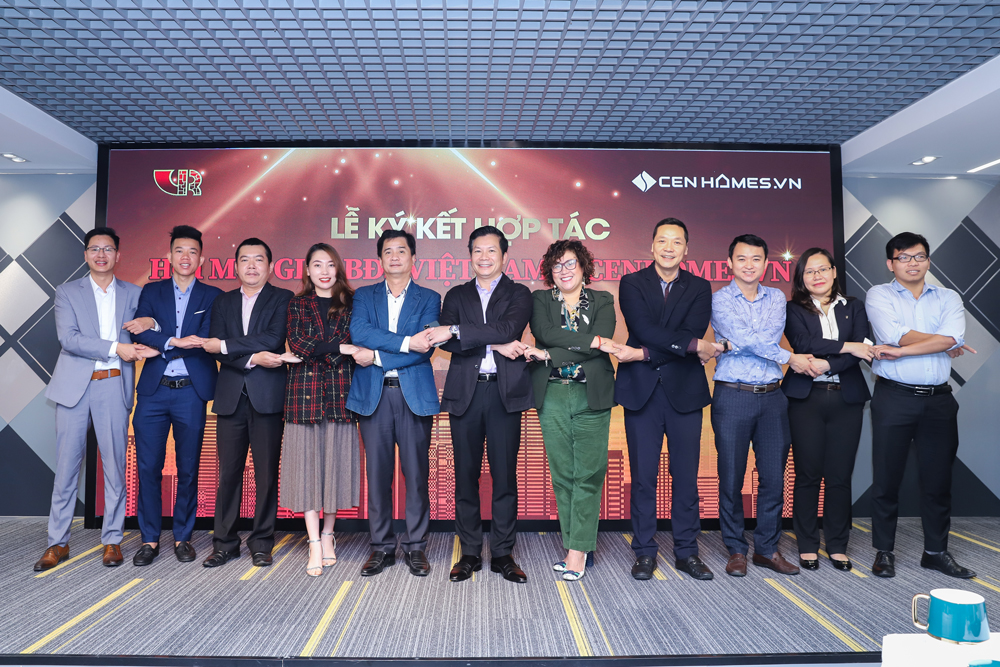 Hội môi giới Bất động sản Việt Nam và Cen Homes ký kết hợp tác