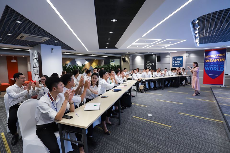 Sang thời kỳ mới, Cen Land chuyển mình thần tốc