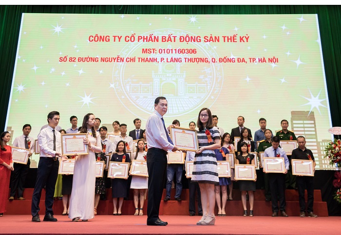 CEN LAND nhận bằng khen của Cục thuế Hà Nội