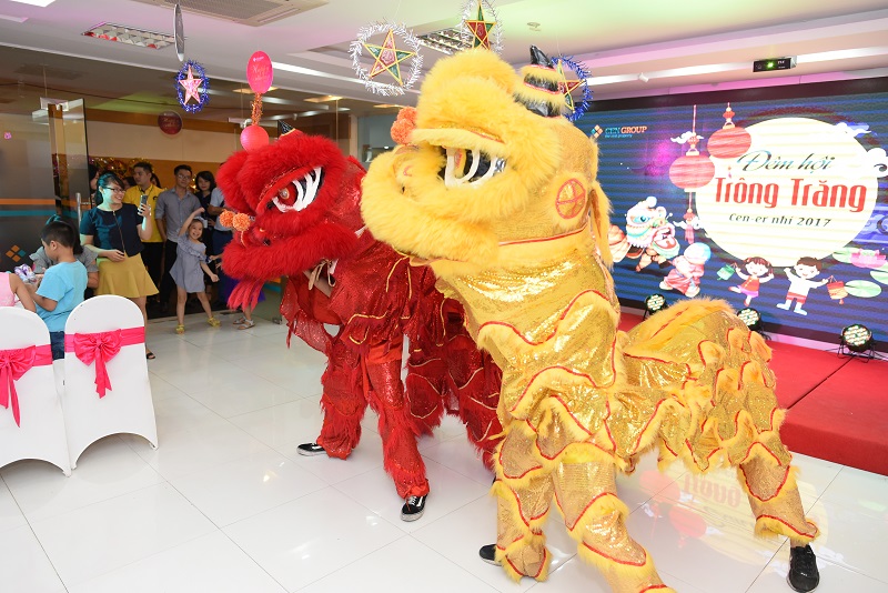 Cư dân nhí nhà CEN tưng bừng trong “Đêm hội trông trăng Cener nhí 2017”