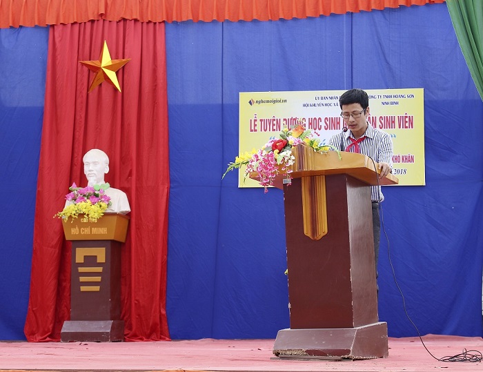 Nghemoigioi.vn tiếp tục trao 90 suất học bổng "Nâng cánh ước mơ" cho HSSV tỉnh Thái Bình